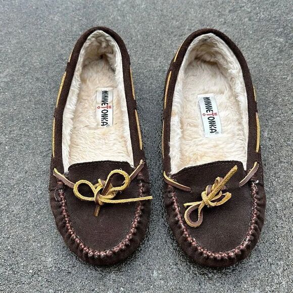 Minnetonka Slippers Women’s 9 - Picture 1 of 11